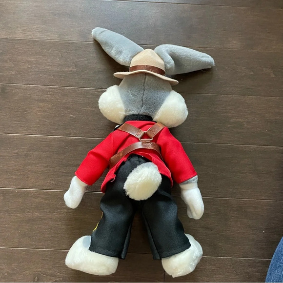 RCMP Vintage 1980s  Bugs Bunny Warner Bros Plush Canadian Mountie Stuffie - Picture 5 of 7
